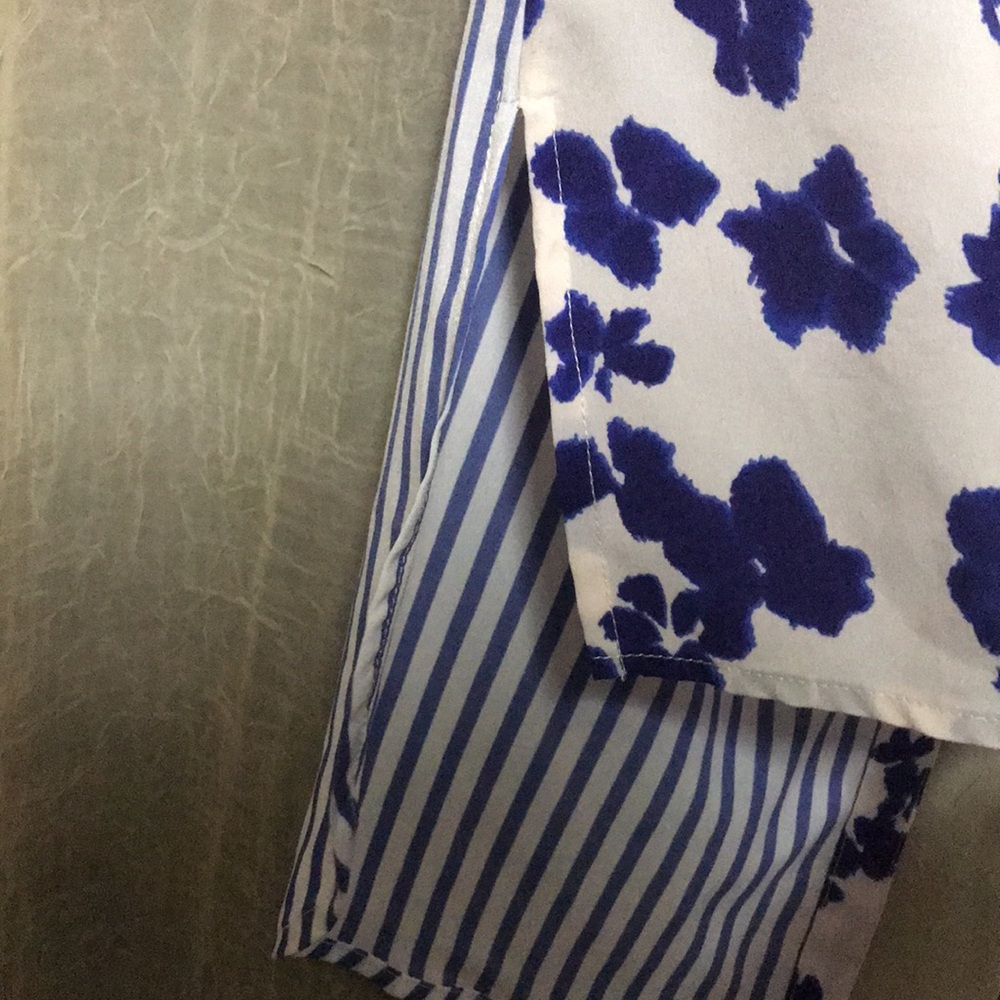 Cabi Top - Picture 5 of 8